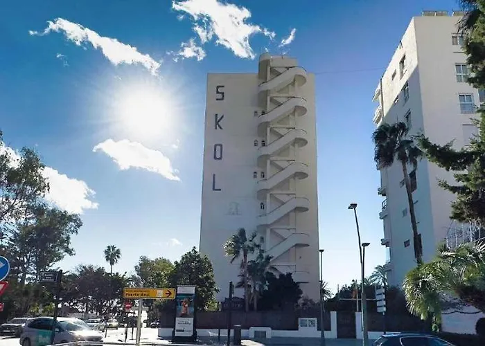 Skol 945b First Line South Facing 2 Bedroom شقة *